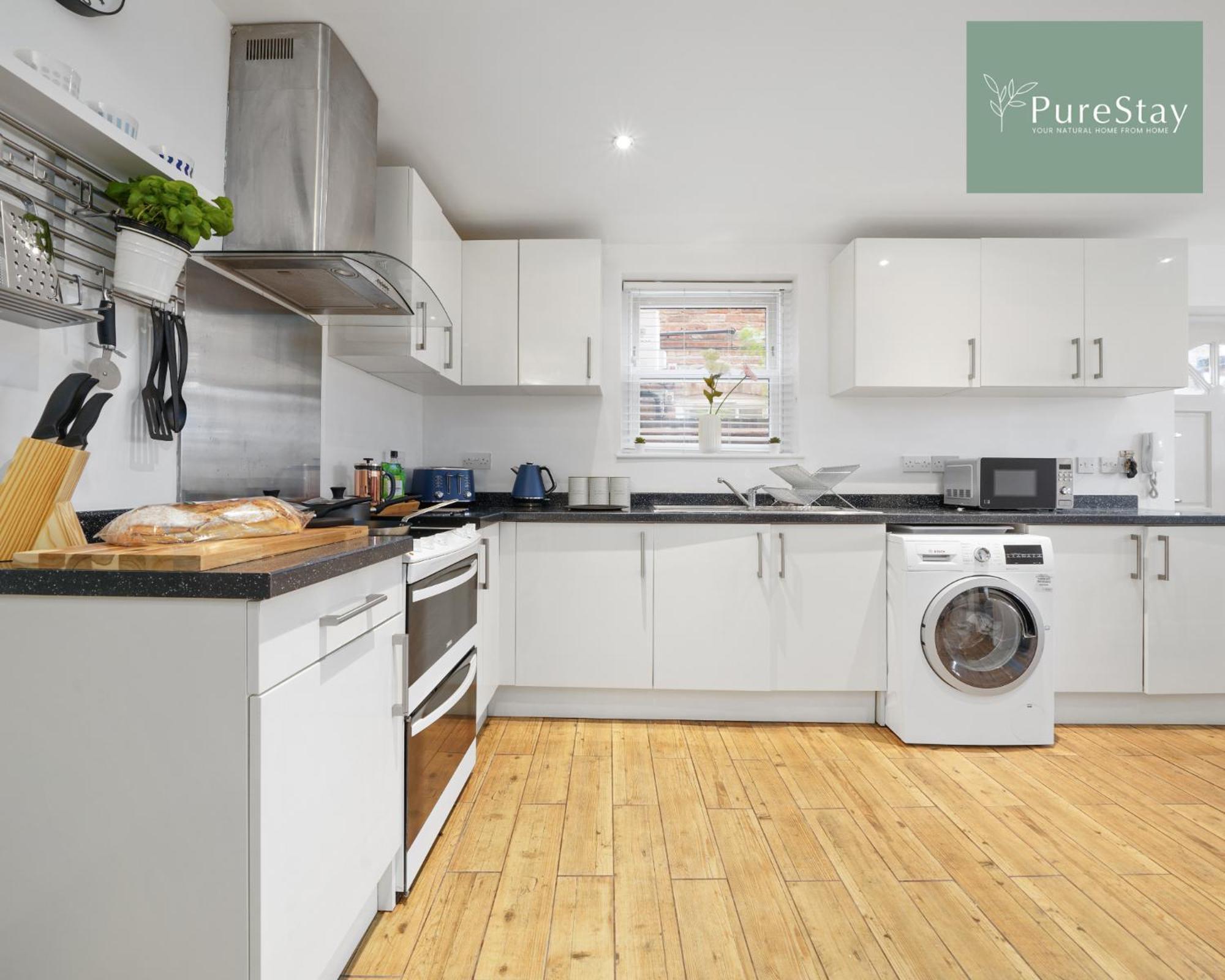 Stunning Two Bed Leamington Apartment With Free Wifi By Purestay Short Lets & Serviced Accommodation المظهر الخارجي الصورة